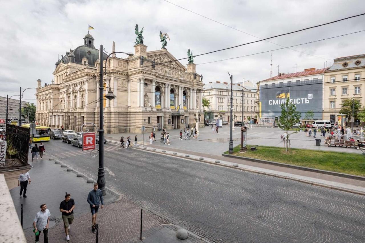 Romari Проспект Свободи 39 Lviv Ngoại thất bức ảnh