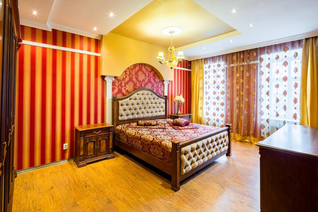 Romari Проспект Свободи 39 Lviv Ngoại thất bức ảnh